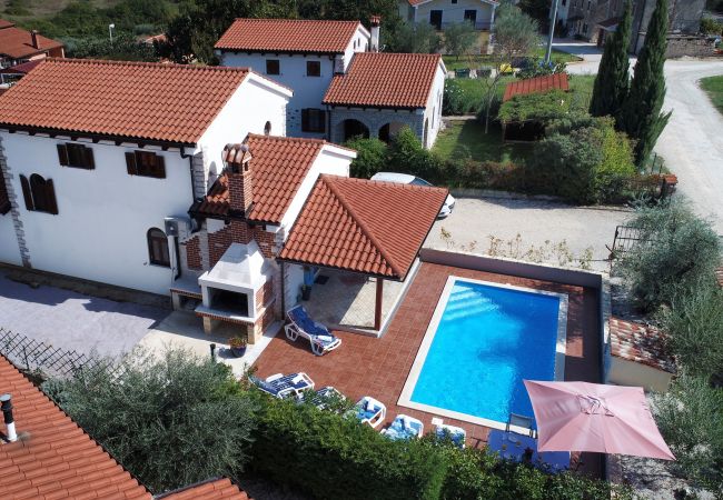 Villa in Višnjan - Villa Cherry House with pool Villa in Višnjan - Villa Cherry House with pool