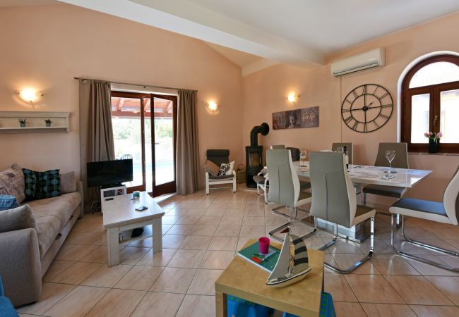 Villa in Višnjan - Villa Cherry House with pool Villa in Višnjan - Villa Cherry House with pool