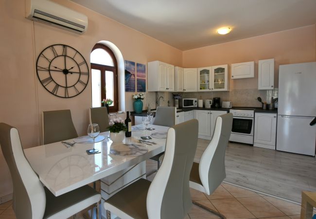 Villa in Višnjan - Villa Cherry House with pool Villa in Višnjan - Villa Cherry House with pool