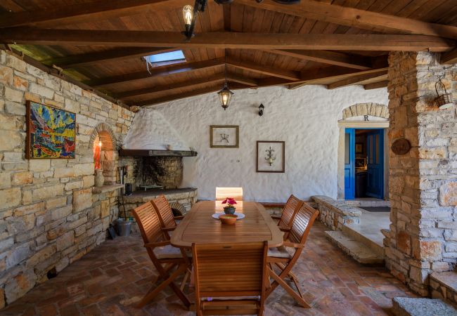 Villa in Radici - Casa Biguli Villa in Radici - Casa Biguli