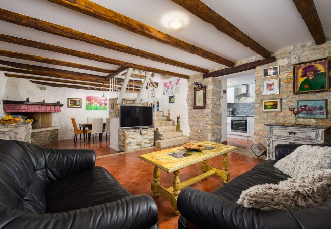 Villa in Radici - Casa Biguli Villa in Radici - Casa Biguli