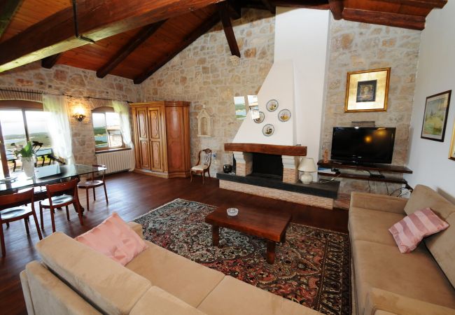 Villa in Vrsar - Villa Carla- Istrian Stone Villa with Sea View Villa in Vrsar - Villa Carla- Istrian Stone Villa with Sea View