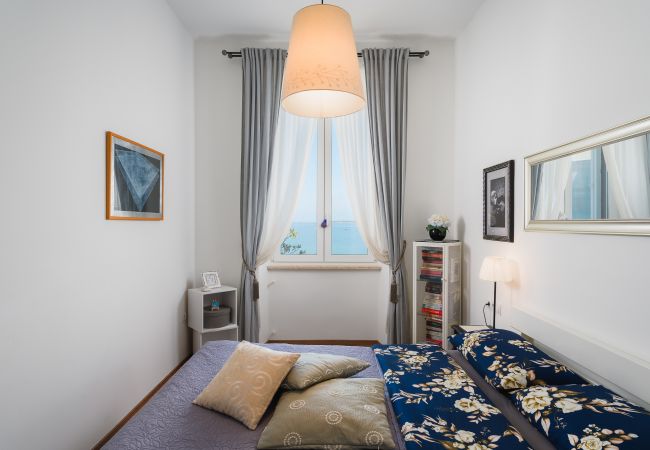Ferienwohnung in Porec - Deluxe Apartment Nina by the sea in Porec, Istria Ferienwohnung in Porec - Deluxe Apartment Nina by the sea in Porec, Istria