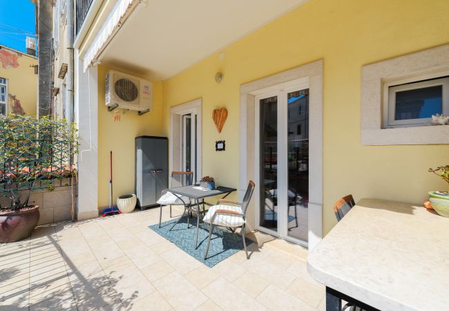 Ferienwohnung in Porec - Deluxe Apartment Nina by the sea in Porec, Istria Ferienwohnung in Porec - Deluxe Apartment Nina by the sea in Porec, Istria