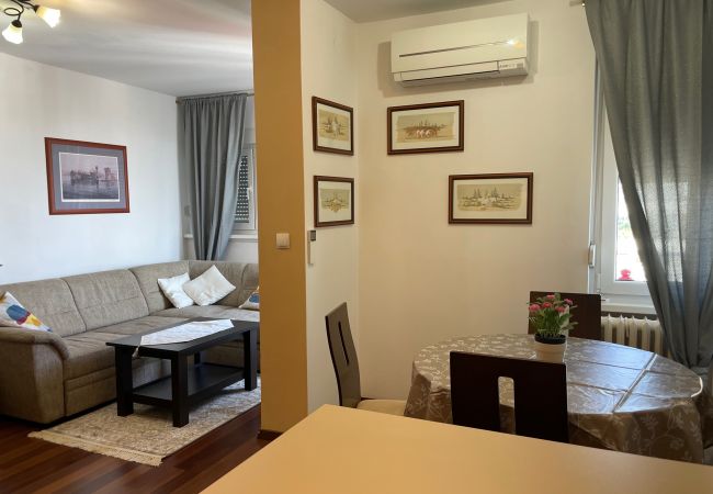 Ferienwohnung in Zagreb - Charming apartment in Zagreb- Apartment Kaj Ferienwohnung in Zagreb - Charming apartment in Zagreb- Apartment Kaj