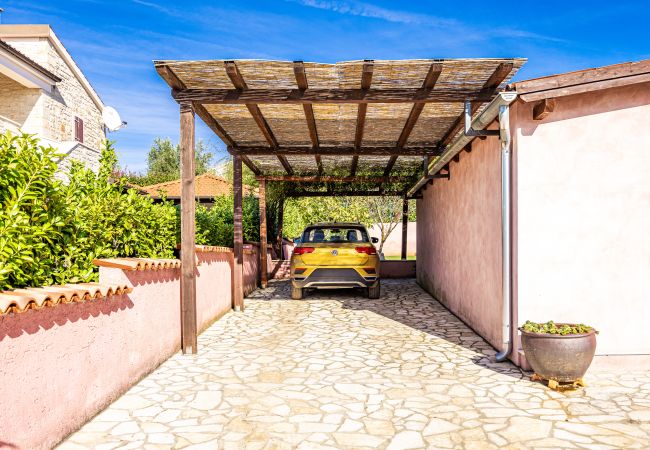 Villa in Pinezici - Villa Maddalena with private pool in Tinjan, Istra Villa in Pinezici - Villa Maddalena with private pool in Tinjan, Istra