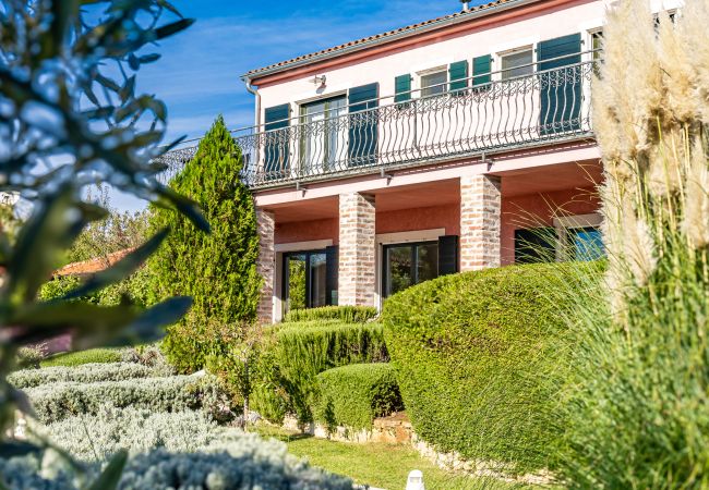 Villa in Pinezici - Villa Maddalena with private pool in Tinjan, Istra Villa in Pinezici - Villa Maddalena with private pool in Tinjan, Istra