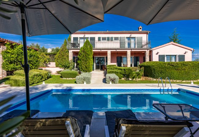 Villa in Pinezici - Villa Maddalena with private pool in Tinjan, Istra Villa in Pinezici - Villa Maddalena with private pool in Tinjan, Istra