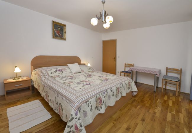 Zimmeranmietung in Porec - Room Ana Finida 1 with balcony Zimmeranmietung in Porec - Room Ana Finida 1 with balcony