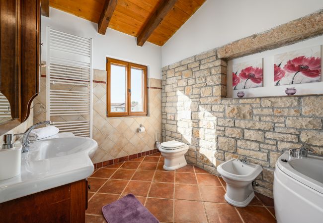 Villa in Radetici - Villa Marijanin vrt with pool in Tinjan, istria Villa in Radetici - Villa Marijanin vrt with pool in Tinjan, istria