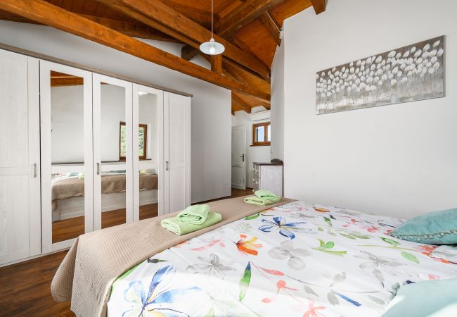 Villa in Radetici - Villa Marijanin vrt with pool in Tinjan, istria Villa in Radetici - Villa Marijanin vrt with pool in Tinjan, istria
