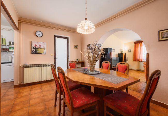 Ferienwohnung in Porec - Apartment Josipa with Whirpool in Porec Ferienwohnung in Porec - Apartment Josipa with Whirpool in Porec