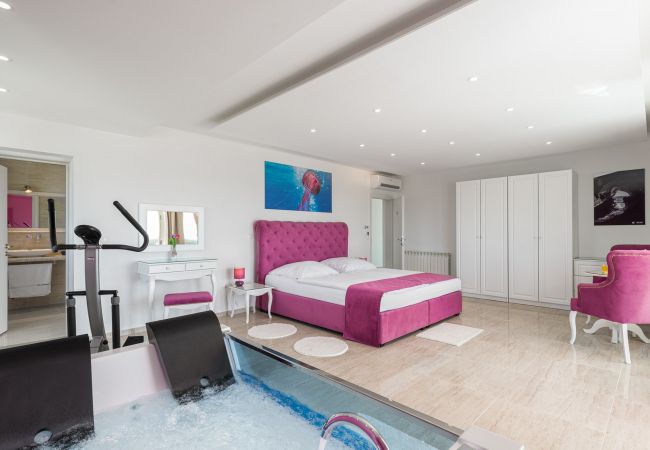 Villa in Buici - Villa Anela with pool in Porec Villa in Buici - Villa Anela with pool in Porec