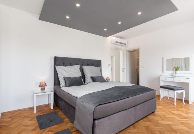 Villa in Buici - Villa Anela with pool in Porec Villa in Buici - Villa Anela with pool in Porec