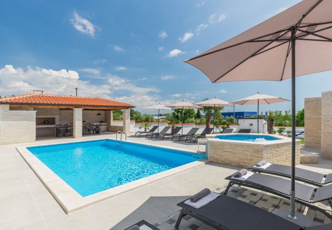 Villa in Buici - Villa Anela with pool in Porec Villa in Buici - Villa Anela with pool in Porec