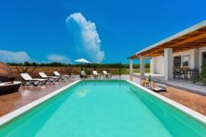 Ferienhaus in Poljica - Poolincluded Villa Almond