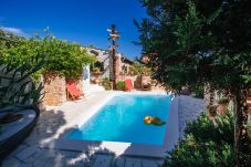 Ferienhaus in Maslenica - Poolicluded Holiday House Halic