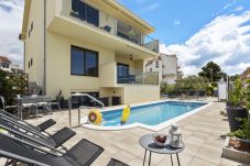 Ferienwohnung in Šibenik - Poolincluded Apartment Cvita