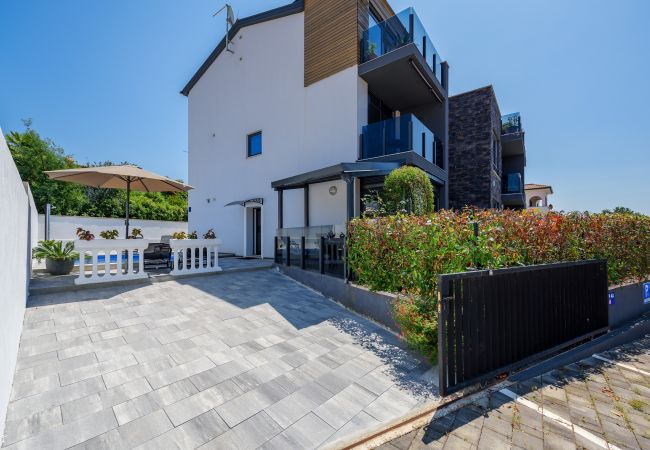 Ferienwohnung in Kukci - Apartment Vedran with heated pool, in  Porec Ferienwohnung in Kukci - Apartment Vedran with heated pool, in  Porec