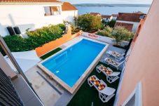 Ferienhaus in Maslenica - Poolincluded holiday house Favorit