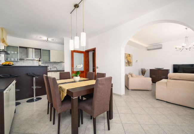 Ferienwohnung in Mekiši kod Vižinade - Premium Apartment Silvia II with private pool Ferienwohnung in Mekiši kod Vižinade - Premium Apartment Silvia II with private pool