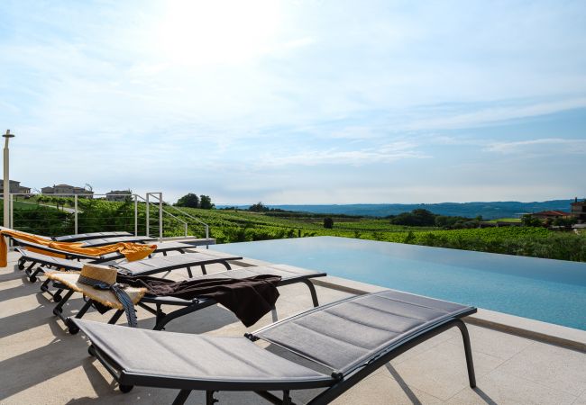 Villa in Bajkini - Villa Faloniga with pool in Istria by Solis Porec Villa in Bajkini - Villa Faloniga with pool in Istria by Solis Porec