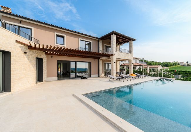 Villa in Bajkini - Villa Faloniga with pool in Istria by Solis Porec Villa in Bajkini - Villa Faloniga with pool in Istria by Solis Porec