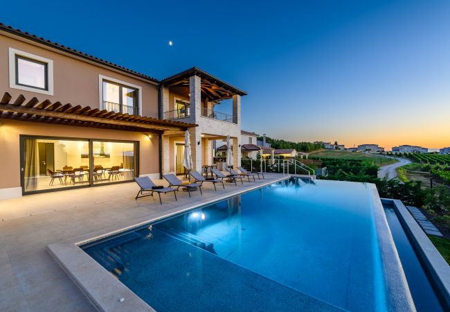 Villa in Bajkini - Villa Faloniga with pool in Istria by Solis Porec Villa in Bajkini - Villa Faloniga with pool in Istria by Solis Porec