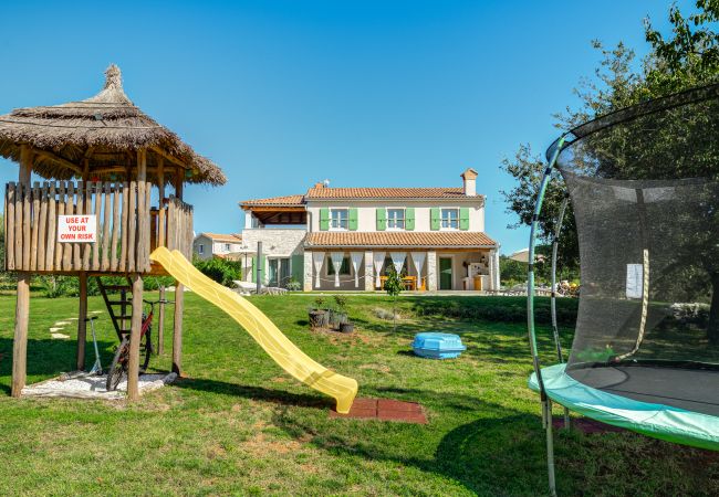 Villa in Srebrnici - Villa Stella Polaris with pool in Visnjan, Istria Villa in Srebrnici - Villa Stella Polaris with pool in Visnjan, Istria