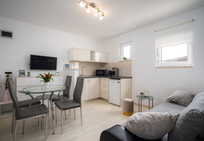 Ferienwohnung in Vrvari - Charming  Apartment Rose  I Ferienwohnung in Vrvari - Charming  Apartment Rose  I