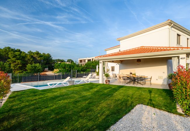 Villa in Porec - Luxury Villa Sofia with Pool and Garage In Poreč, Villa in Porec - Luxury Villa Sofia with Pool and Garage In Poreč,