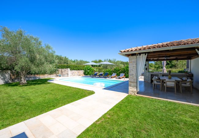Villa in Orbani - Villa Veromi with heated pool in Istria Villa in Orbani - Villa Veromi with heated pool in Istria