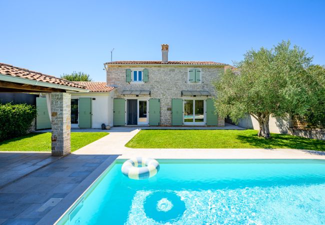Villa in Orbani - Villa Veromi with heated pool in Istria Villa in Orbani - Villa Veromi with heated pool in Istria
