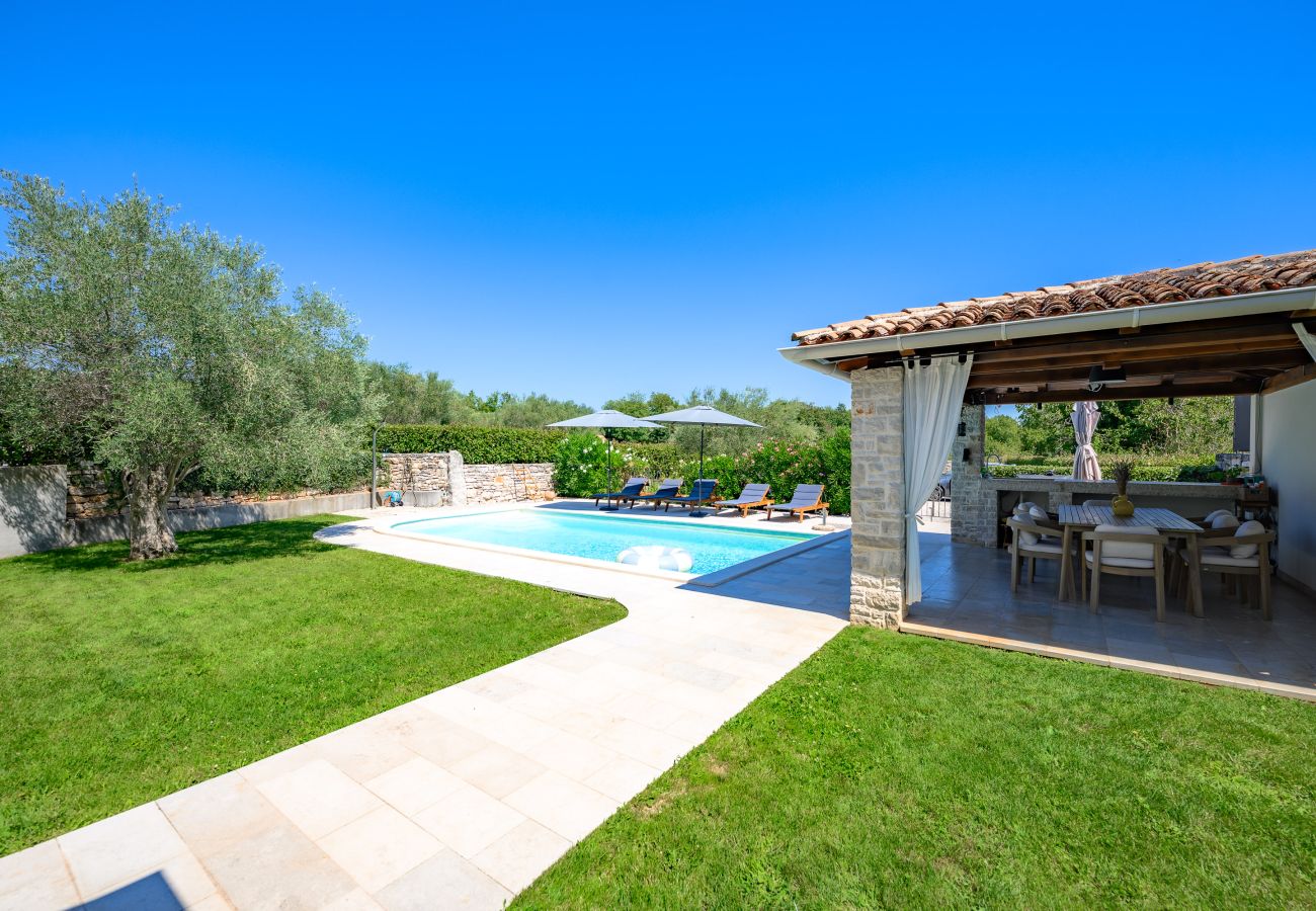 Villa in Orbani - Villa Veromi with heated pool in Istria Villa in Orbani - Villa Veromi with heated pool in Istria