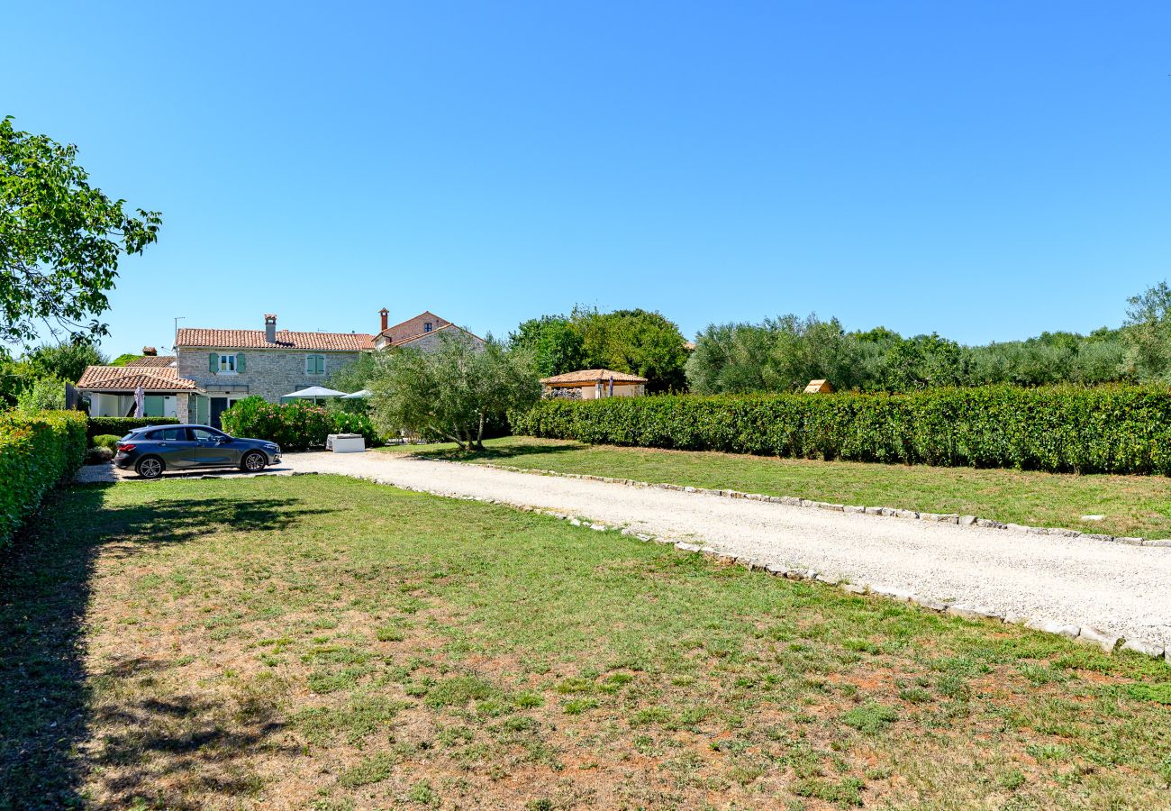 Villa in Orbani - Villa Veromi with heated pool in Istria Villa in Orbani - Villa Veromi with heated pool in Istria