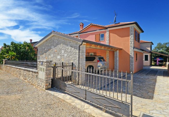 Villa a Rogovici - Villa Bianca with pool in Istria, Rogovici Villa a Rogovici - Villa Bianca with pool in Istria, Rogovici