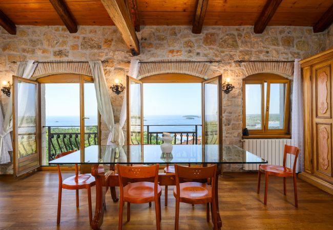 Villa a Vrsar - Villa Carla- Istrian Stone Villa with Sea View Villa a Vrsar - Villa Carla- Istrian Stone Villa with Sea View