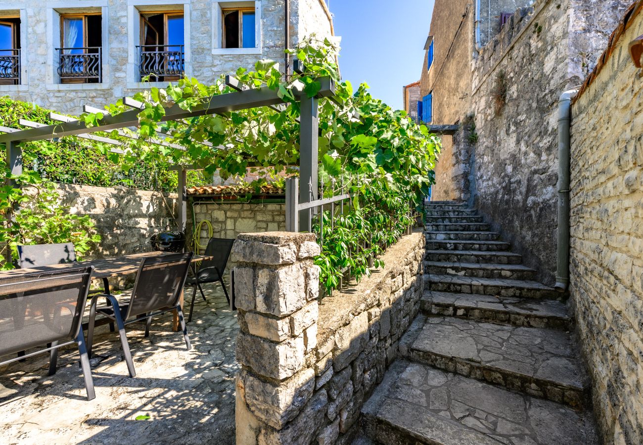 Villa a Vrsar - Villa Carla- Istrian Stone Villa with Sea View Villa a Vrsar - Villa Carla- Istrian Stone Villa with Sea View
