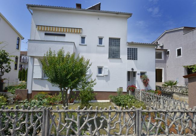  a Porec - Room Ana Finida 1 with balcony