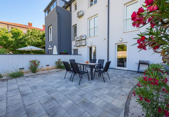 Appartamento a Kukci - Apartment  Monika with private pool in Porec Appartamento a Kukci - Apartment  Monika with private pool in Porec