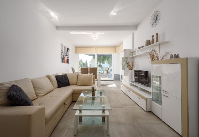 Appartamento a Kukci - Apartment  Monika with private pool in Porec Appartamento a Kukci - Apartment  Monika with private pool in Porec