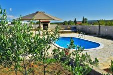 Casa a Gorica - Poolincluded Holiday Home Diana