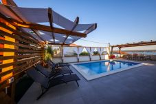Casa a Maslenica - Poolincluded Holiday Home Ivona
