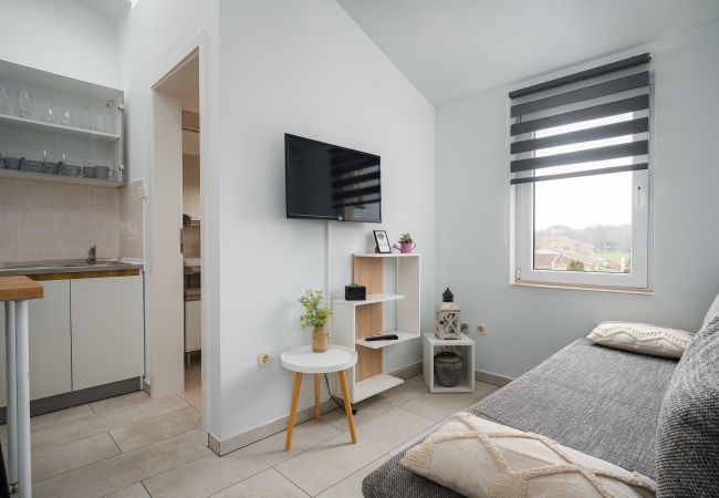 Appartamento a Vrvari - Charming Apartment Rose II Appartamento a Vrvari - Charming Apartment Rose II