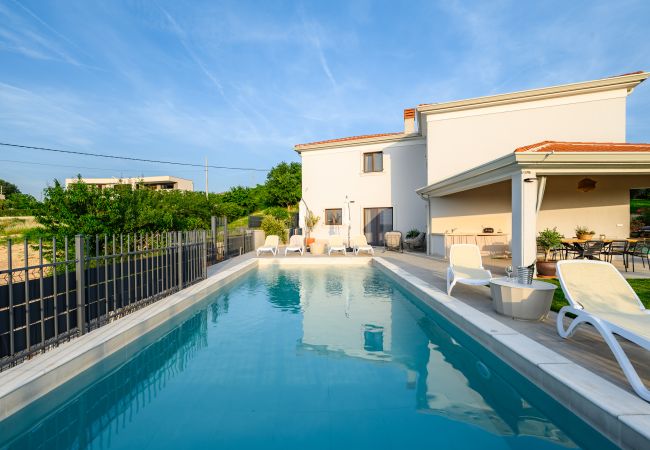 Villa a Porec - Luxury Villa Sofia with Pool and Garage In Poreč, Villa a Porec - Luxury Villa Sofia with Pool and Garage In Poreč,