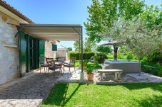 Casa a Cerjani - Casa Toni with Whirpool In Kastelir, Istria
