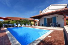 Cherry House Swimming pool and garden