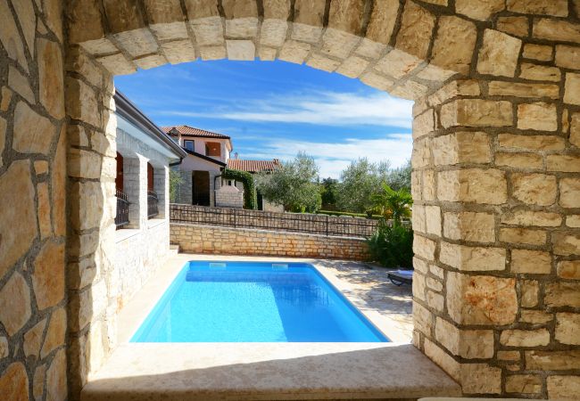 Villa in Rogovici - Villa Bianca with pool in Istria, Rogovici Villa in Rogovici - Villa Bianca with pool in Istria, Rogovici