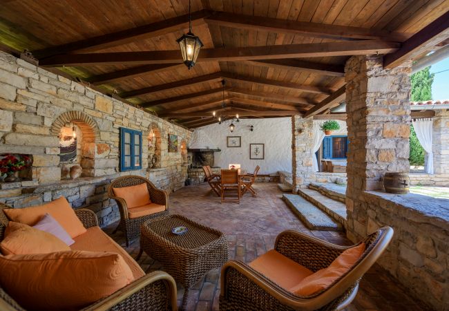 Villa in Radici - Casa Biguli Villa in Radici - Casa Biguli