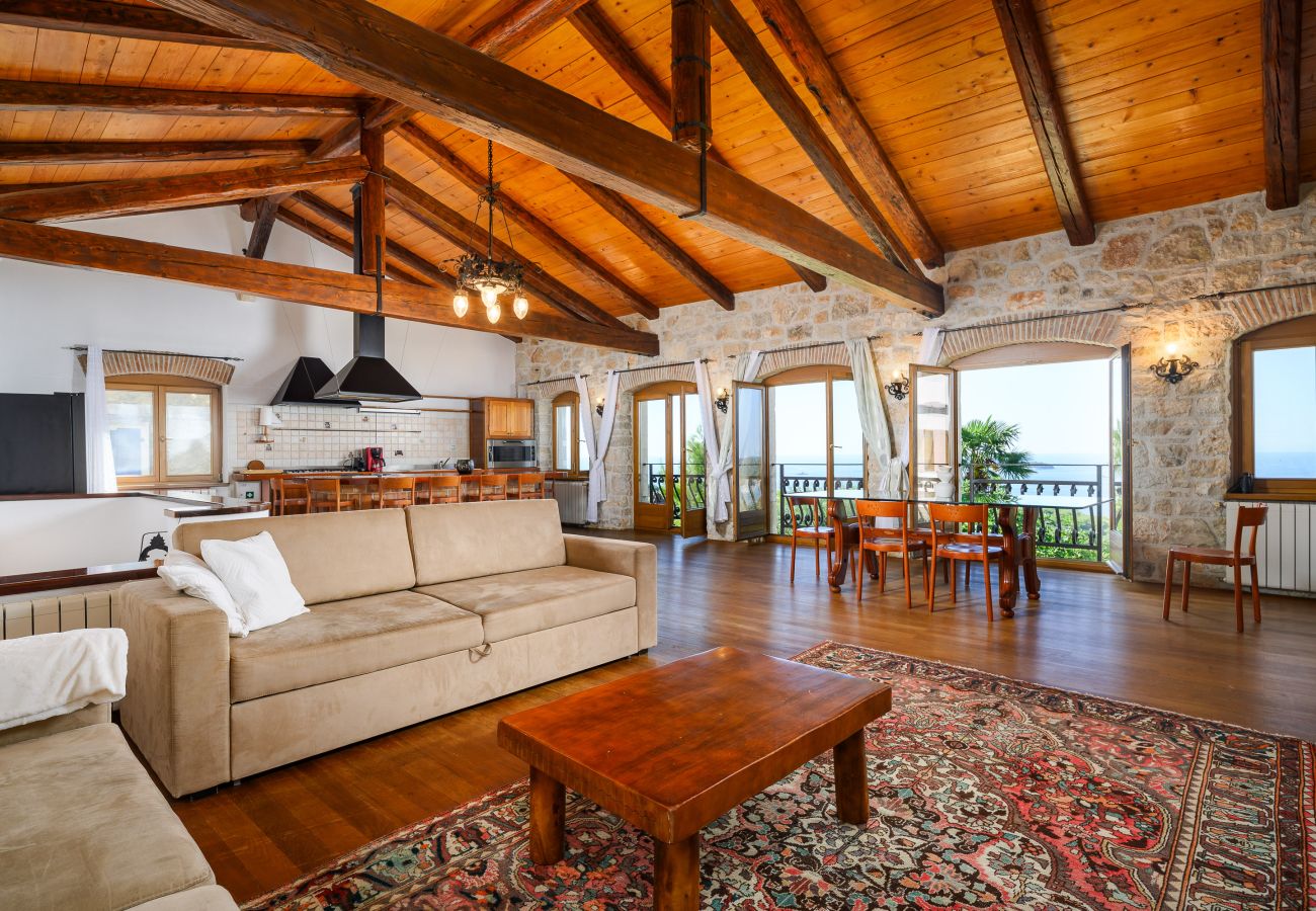 Villa in Vrsar - Villa Carla- Istrian Stone Villa with Sea View Villa in Vrsar - Villa Carla- Istrian Stone Villa with Sea View